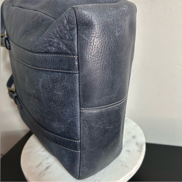 Coach Vintage 2005 Leatherware Tote in Navy Blue Leather – Style 1941 Collection - Picture 7 of 10